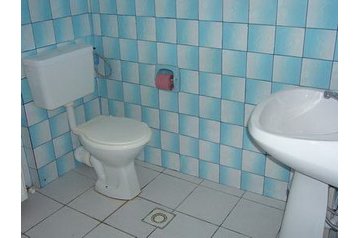 Romunija Privát Arad, Eksterier